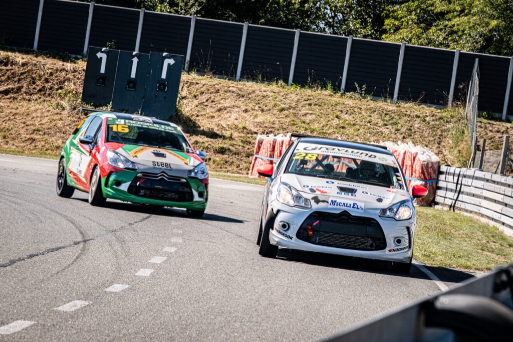 Oliver Larsen dominerede DS3 Cup på Ring Djursland.
(Foto: DS3 Cup - Grippo)